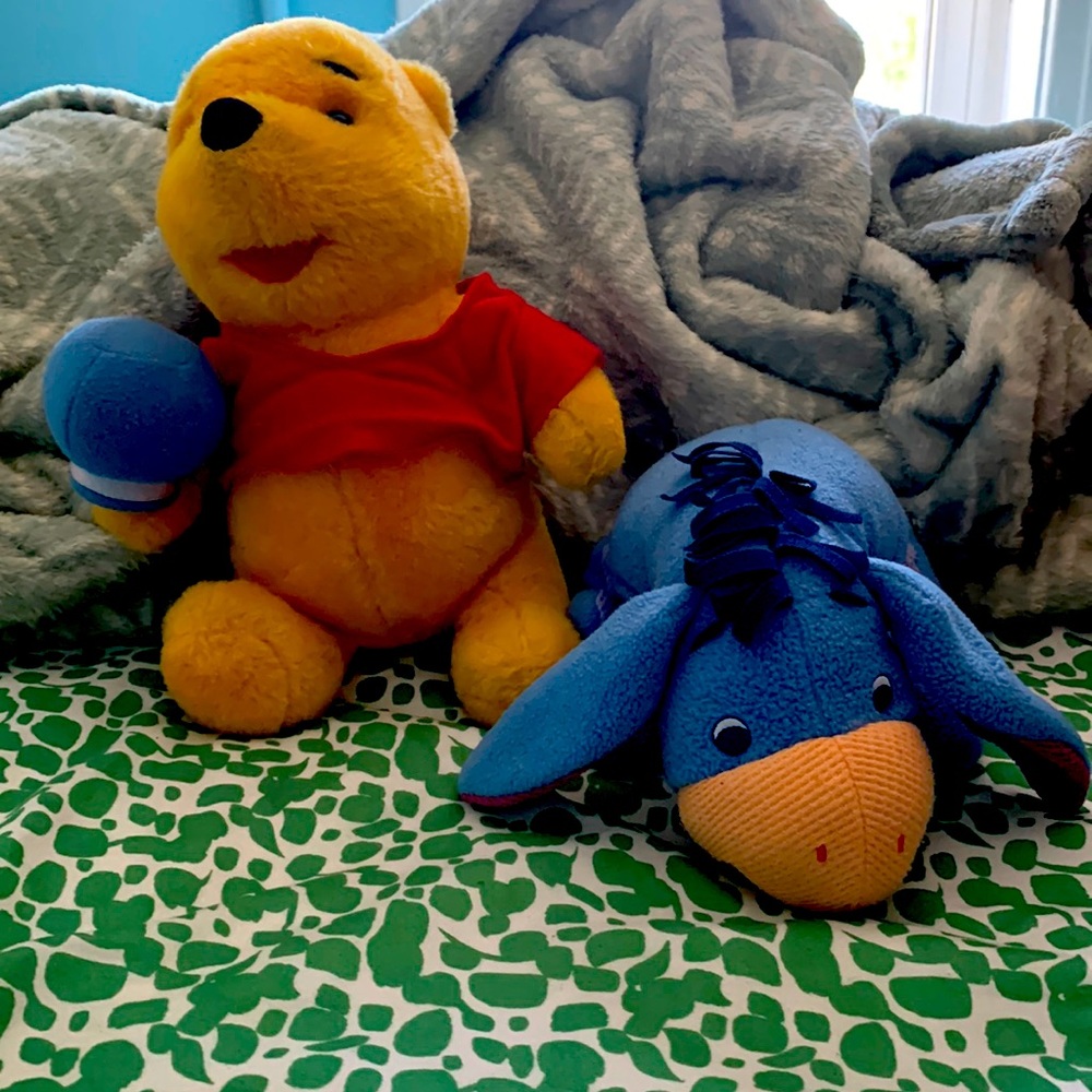 1997 Winnie the Pooh/ 2001 Baby eeyore